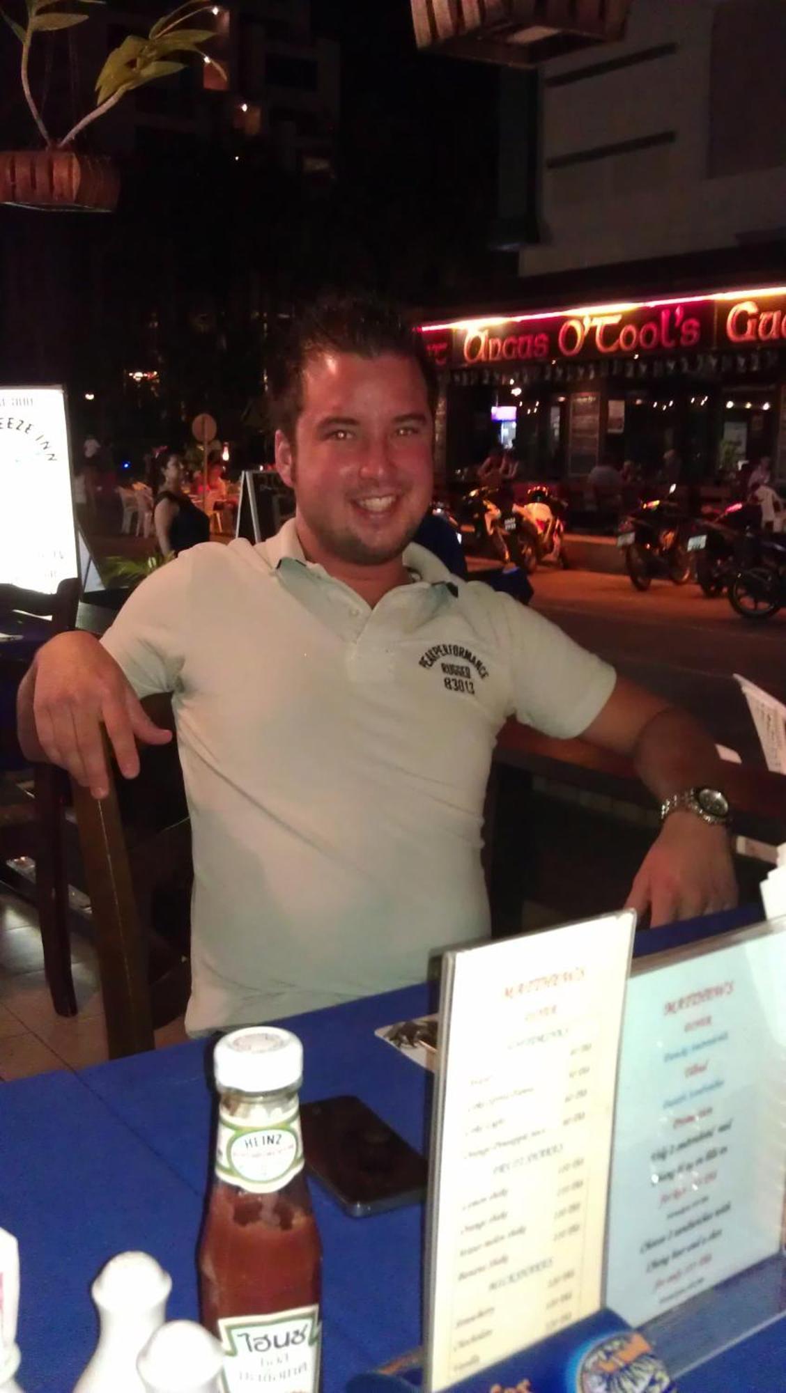 Seabreeze Inn Karon Bagian luar foto